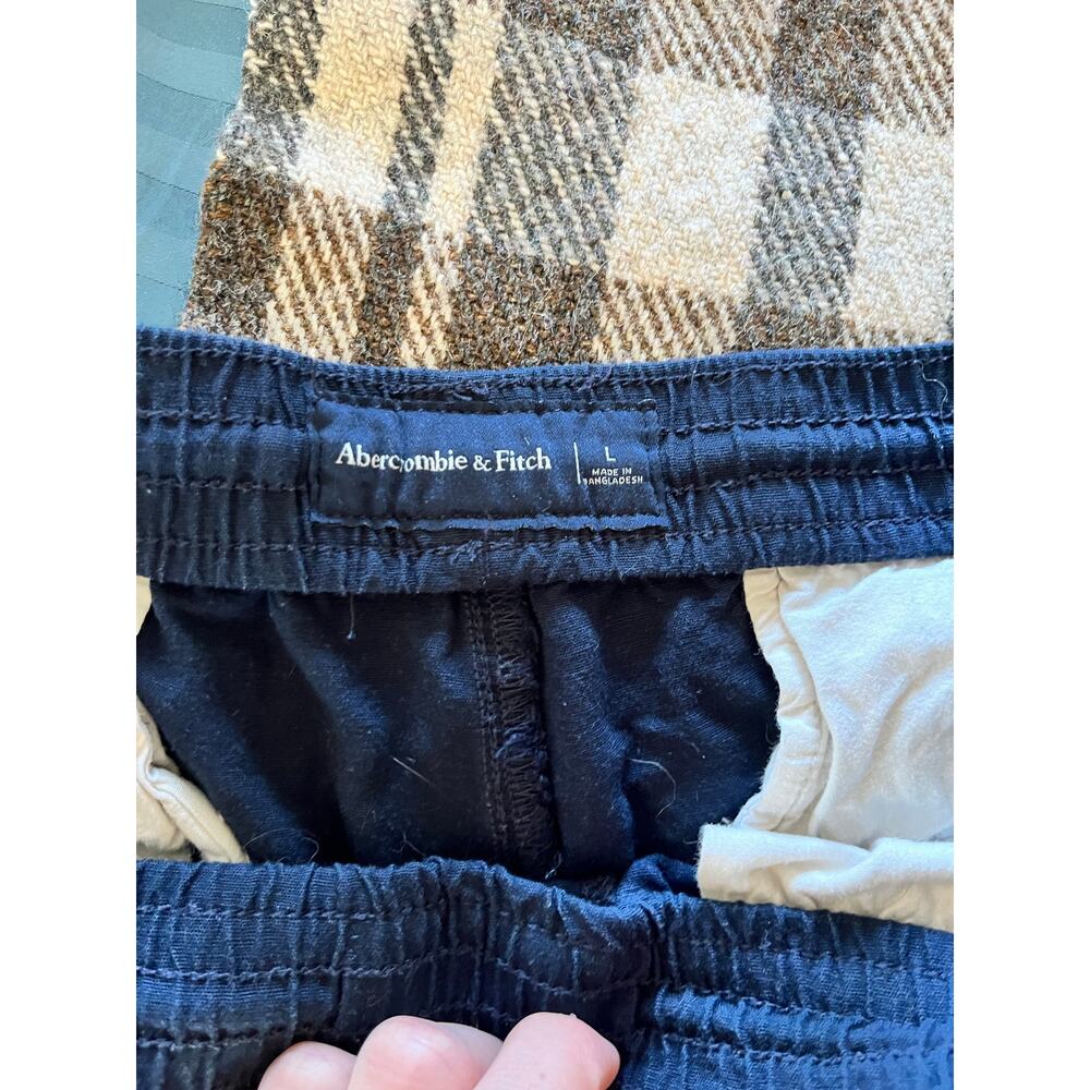 Abercrombie men's 5" inseam shorts Navy